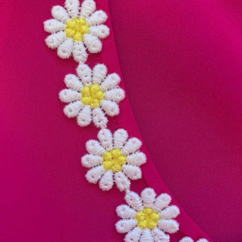 NWT DOLCE & GABBANA Pink Daisy Appliqué Top 10/L - Picture 6 of 7